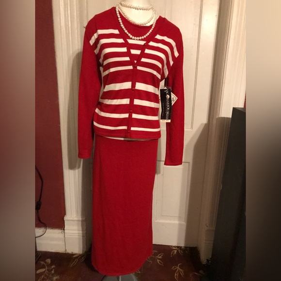 NWT,  2 pc SAG Harbor Dress , size: P/S , Length 48”  long. - Picture 9 of 15